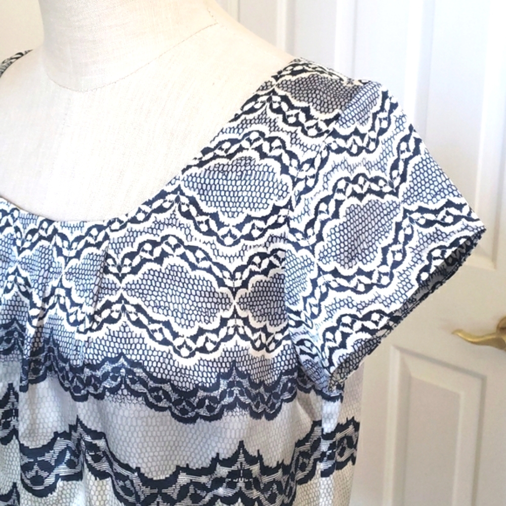 CAbi 100% Silk Blouse – Chantilly Lace Print Illusion | Black & White | MEDIUM - Picture 10 of 16